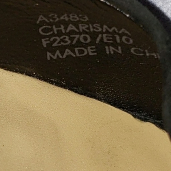 Coach ‘Charisma’ Platform Pumps size 9 - Picture 7 of 7